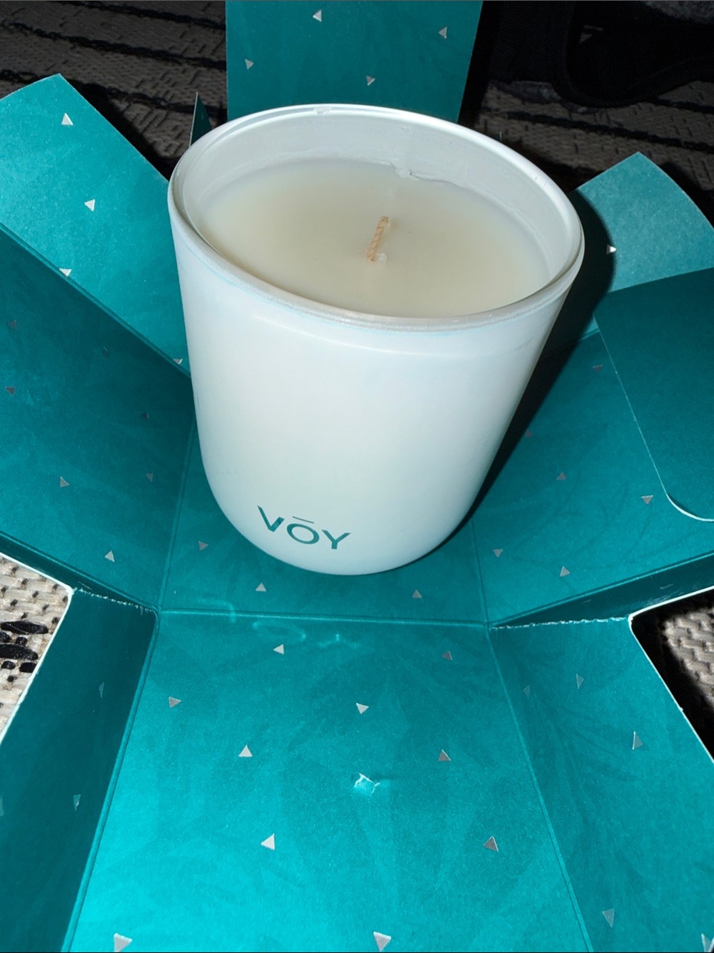 VOY White Scented Candle - Clean White Glass Jar